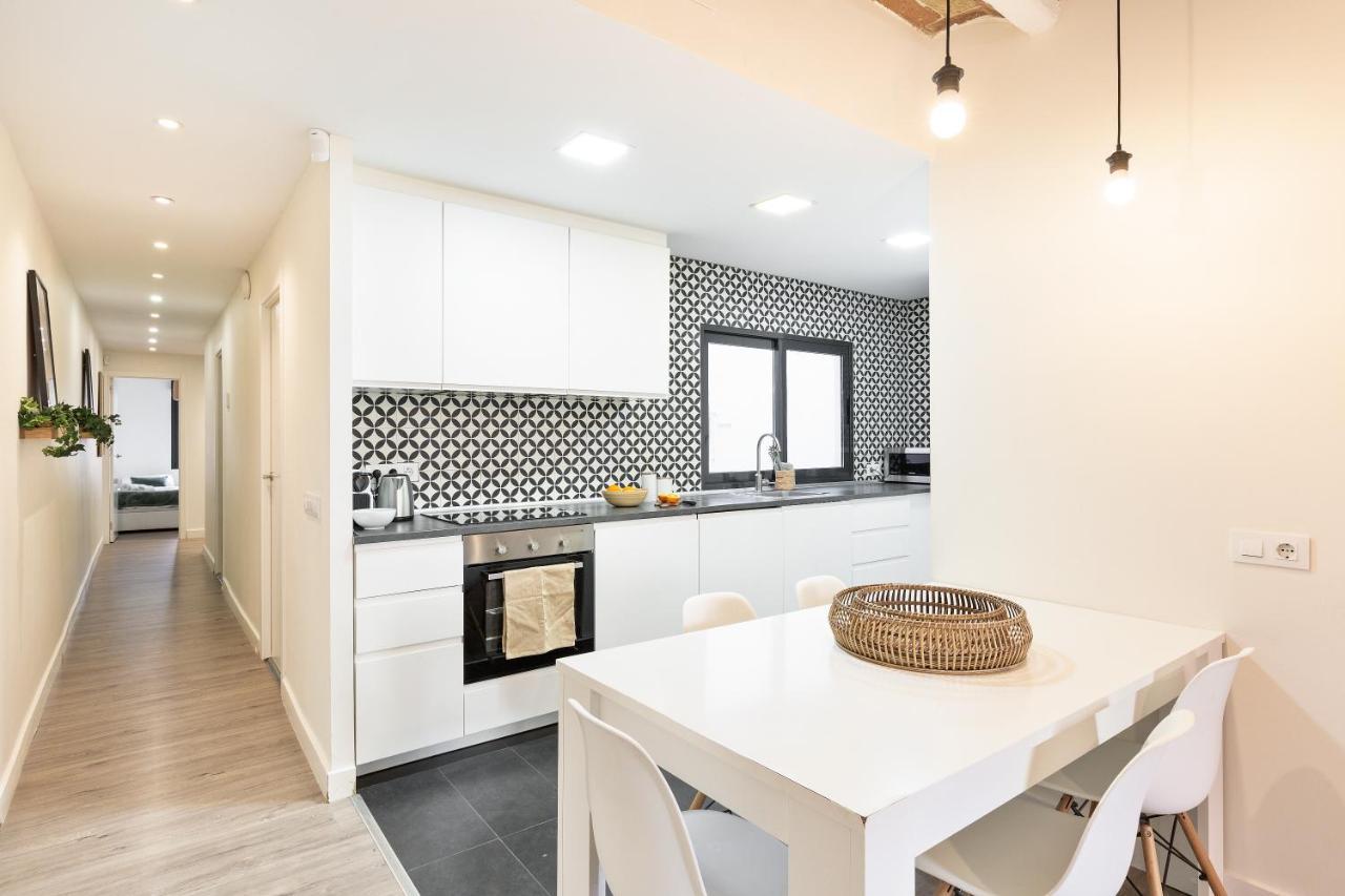 Modern Catalan Apartments By Olala Homes L'Hospitalet de Llobregat Exterior photo